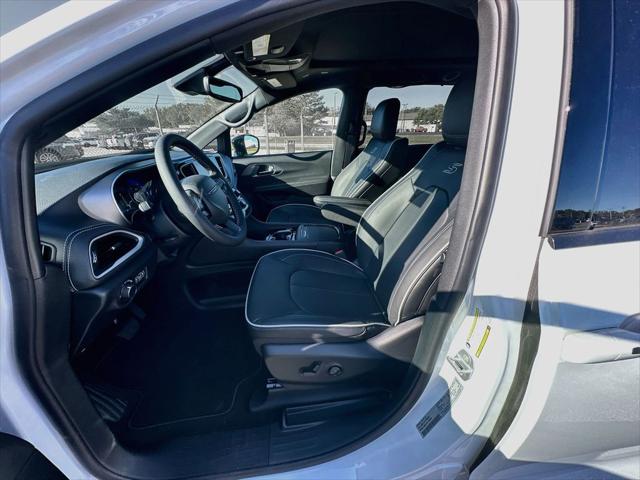 2027 Chrysler Pacifica Limited