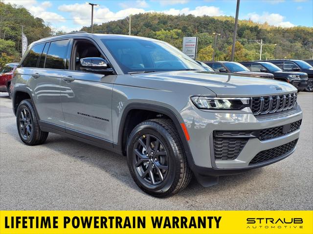 2027 Jeep Grand Cherokee Laredo Altitude for sale in Wheeling, WV