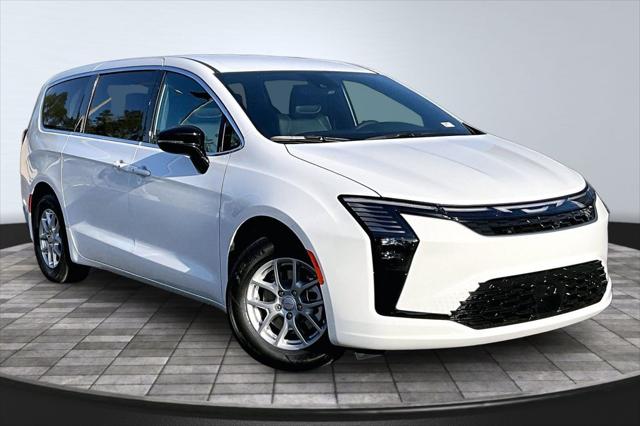 2027 Chrysler Pacifica Select