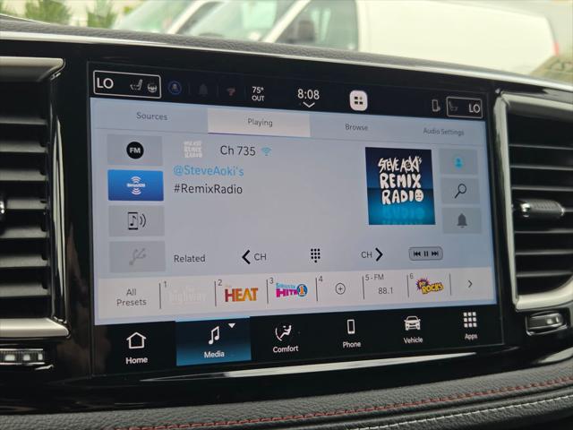 2027 Chrysler Pacifica Select