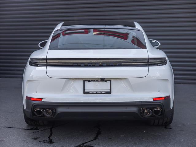 2026 Porsche Panamera 4