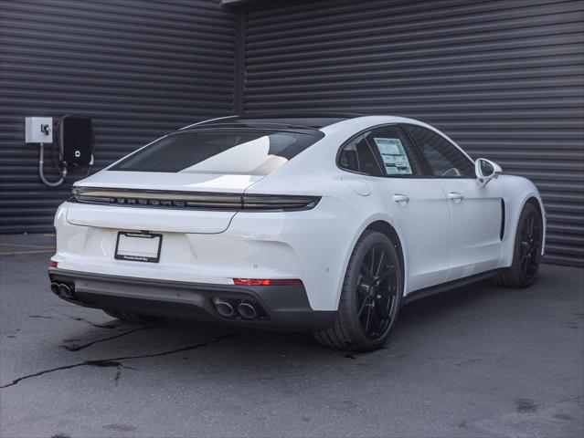 2026 Porsche Panamera 4