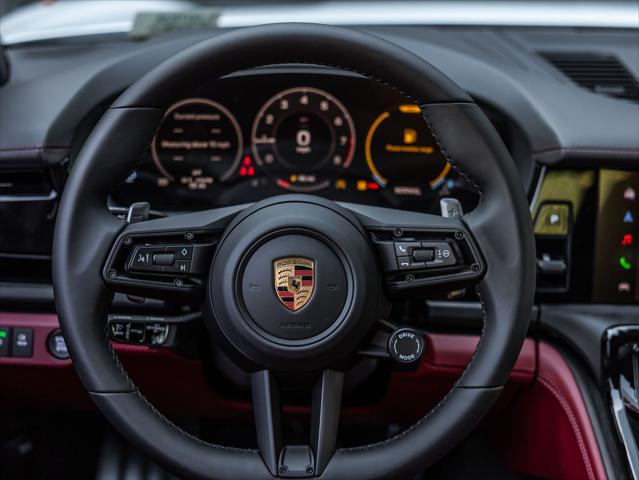 2026 Porsche Panamera 4