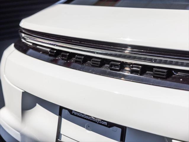 2026 Porsche Panamera 4
