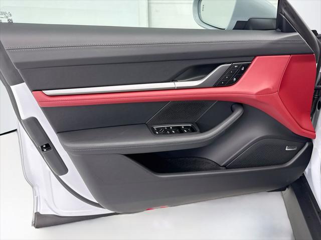2026 Porsche Taycan 4