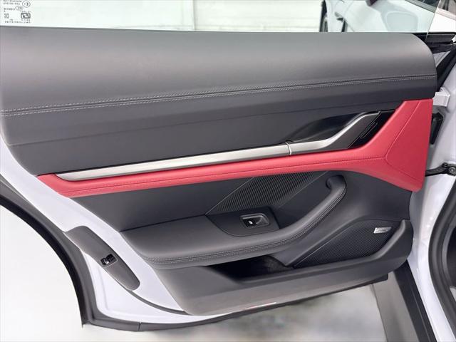 2026 Porsche Taycan 4