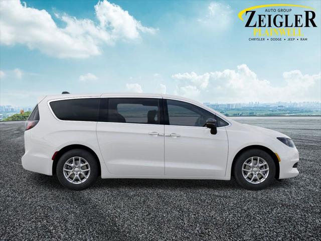 2027 Chrysler Pacifica LX