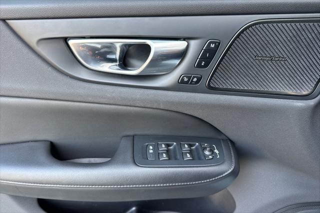 2023 Volvo S60 B5 Plus Black Edition