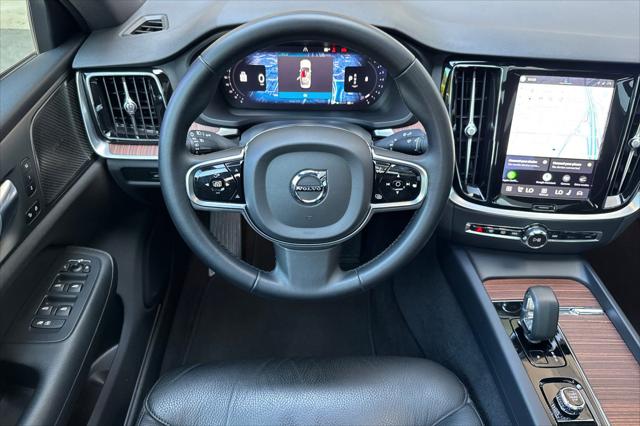 2023 Volvo S60 B5 Plus Black Edition