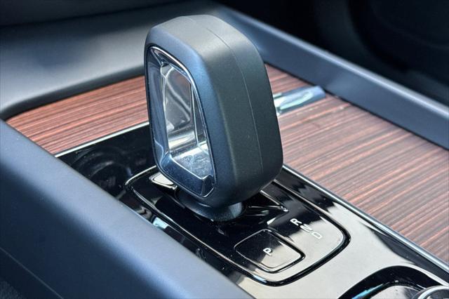 2023 Volvo S60 B5 Plus Black Edition