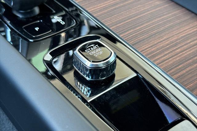 2023 Volvo S60 B5 Plus Black Edition