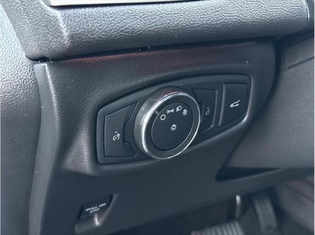 2013 Lincoln MKZ Sedan 4D