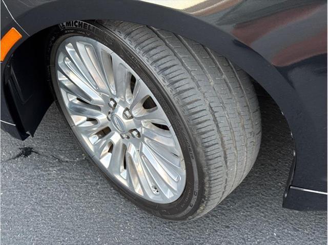 2013 Lincoln MKZ Sedan 4D
