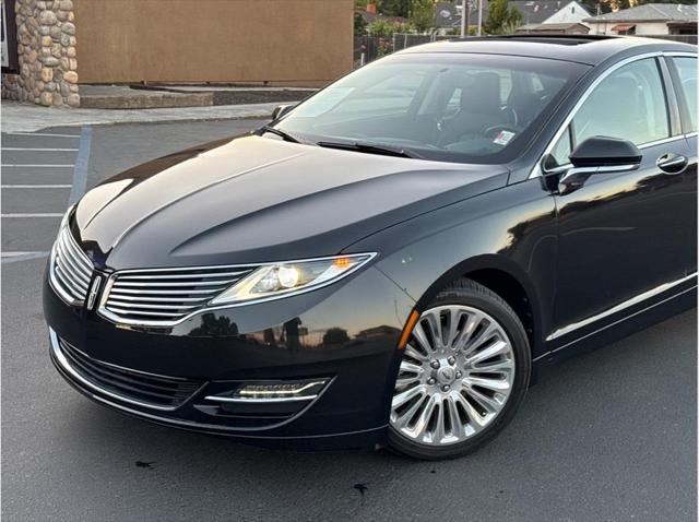 2013 Lincoln MKZ Sedan 4D