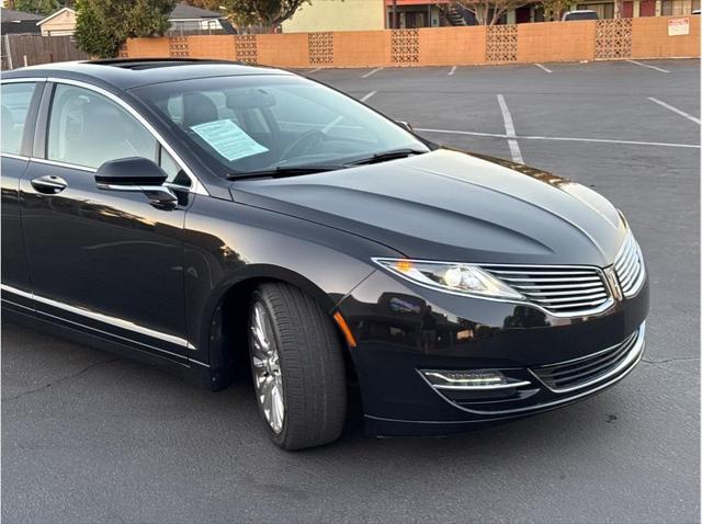 2013 Lincoln MKZ Sedan 4D