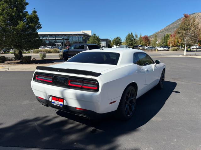 2022 Dodge Challenger SXT