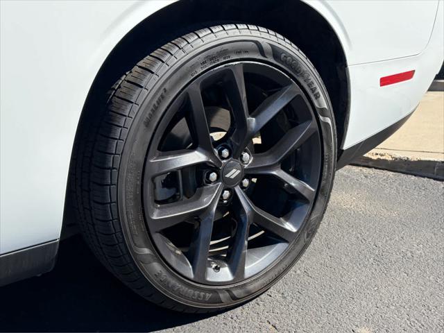2022 Dodge Challenger SXT