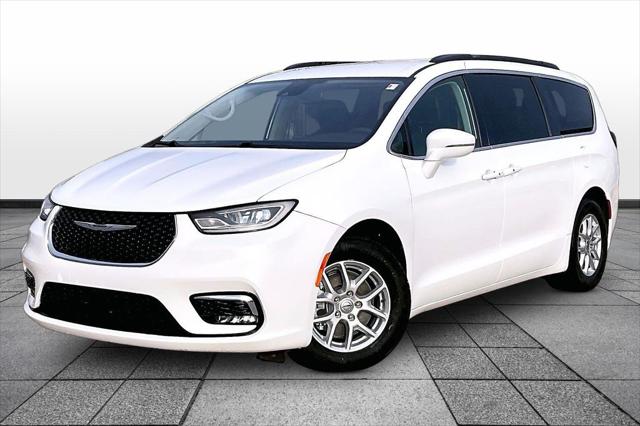 2022 Chrysler Pacifica Touring L for sale in Wichita, KS