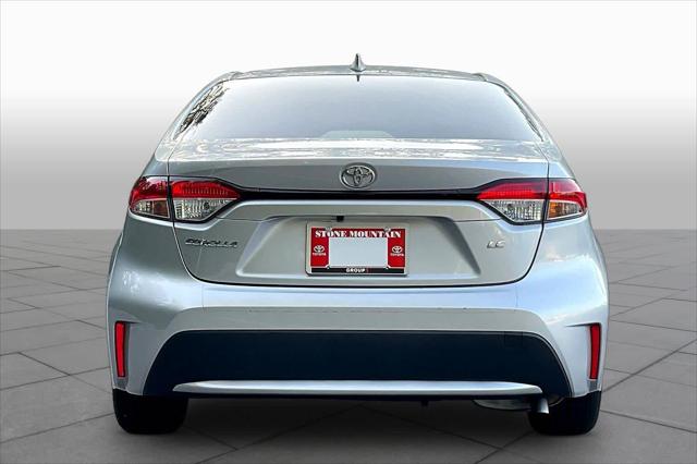 Certified Used 2022 Classic Silver Metallic Toyota LE image 38