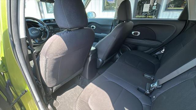 2015 Kia Soul Base