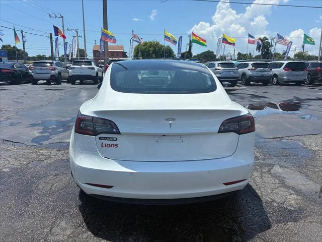 2020 Tesla Model 3 Standard Range Rear-Wheel Drive