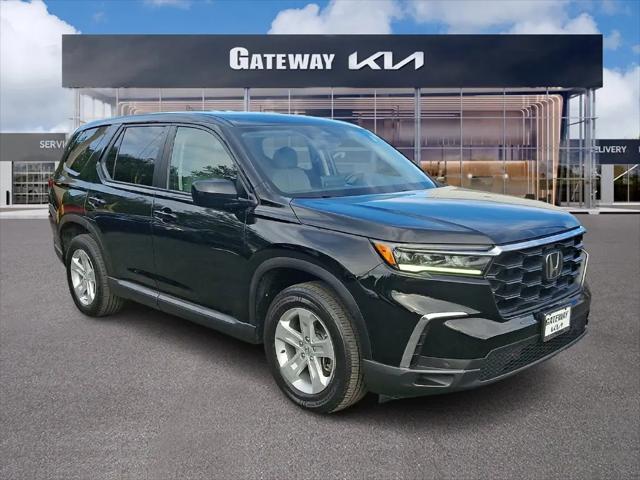 2023 Honda Pilot AWD LX for sale in Quakertown, PA