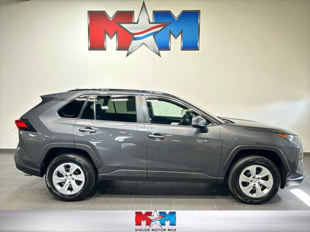 2020 Toyota RAV4 LE 2020 Toyota RAV4 LE
