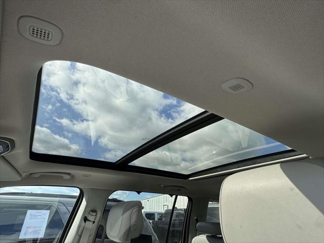 2023 Wagoneer Wagoneer L Series III 4x4 2023 Wagoneer Wagoneer L Series III 4x4