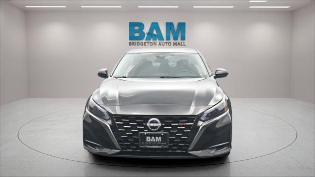 2025 Nissan Altima SR FWD 2025 Nissan Altima SR FWD