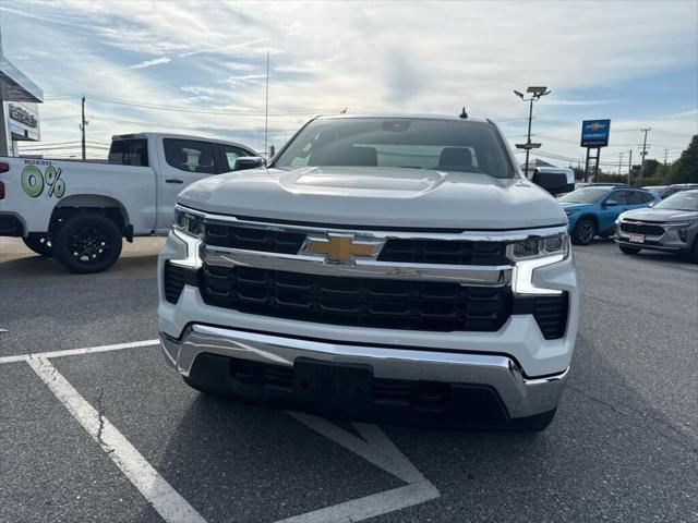 2024 Chevrolet Silverado 1500 4WD Double Cab Standard Bed LT with 2FT