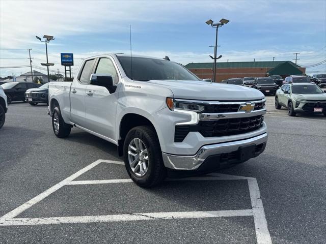 2024 Chevrolet Silverado 1500 4WD Double Cab Standard Bed LT with 2FT