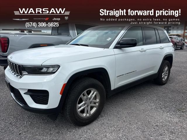 2023 Jeep Grand Cherokee Laredo 4x4 for sale in Warsaw, IN