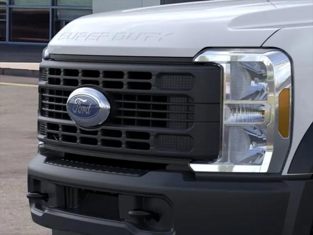 2025 Ford 600 XL