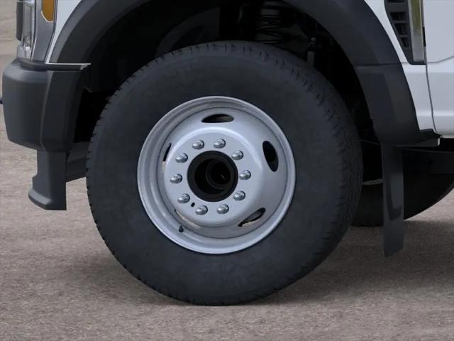 2025 Ford 600 XL