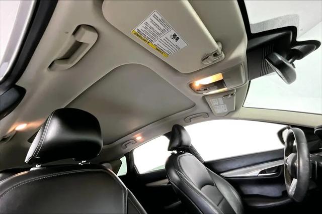 2021 INFINITI QX50 LUXE
