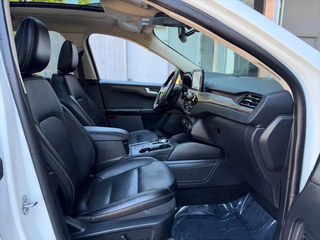 2020 Ford Escape Titanium