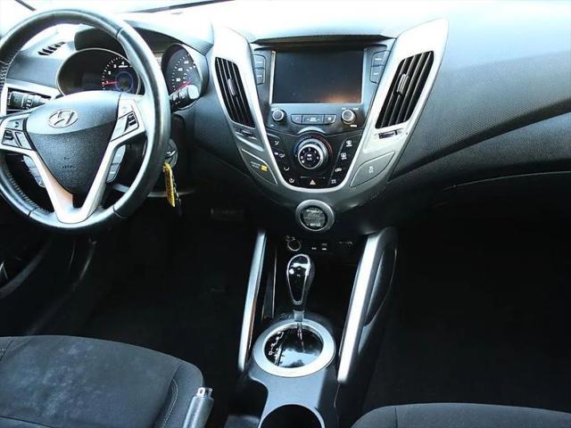 2017 Hyundai Veloster Base