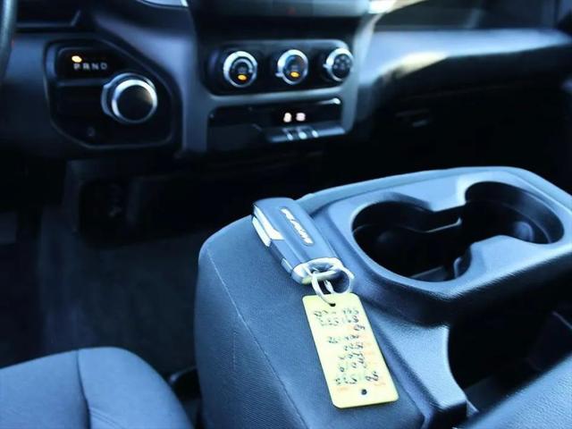 2019 Ram 1500 Big Horn/Lone Star Crew Cab 4x2 64 Box