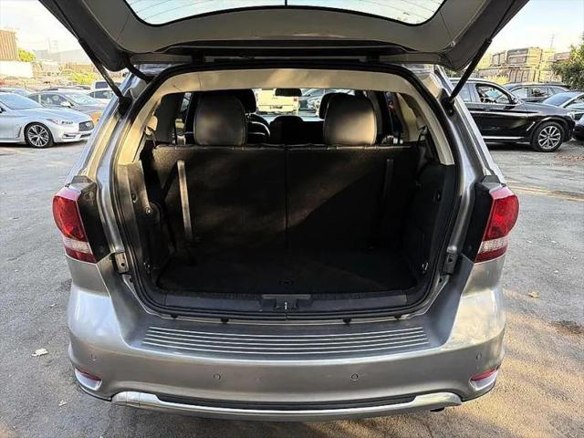 2020 Dodge Journey Crossroad