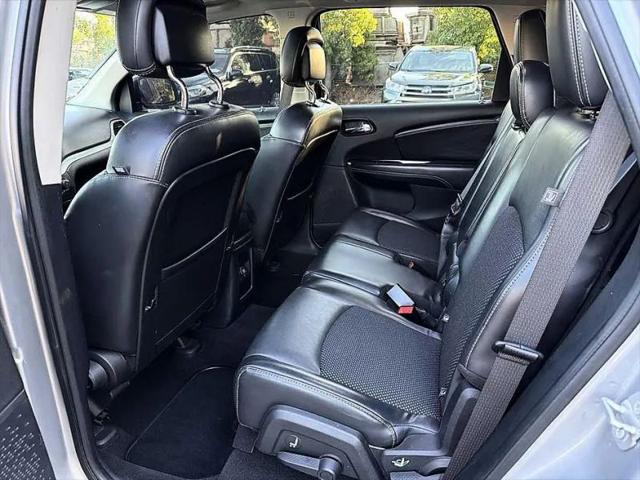 2020 Dodge Journey Crossroad