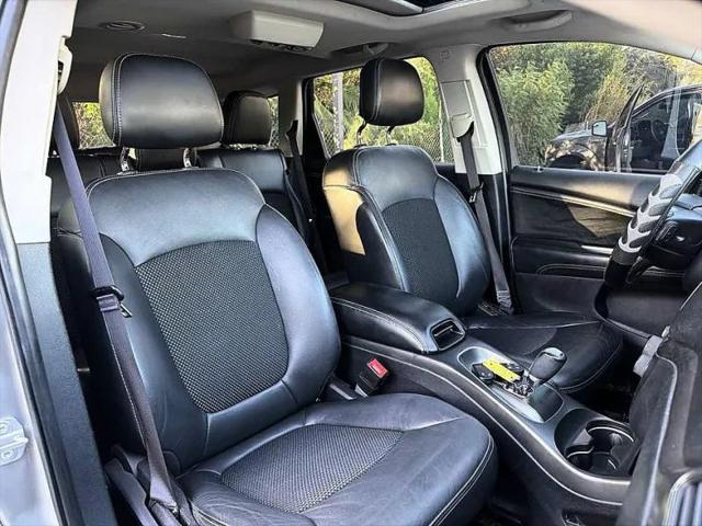 2020 Dodge Journey Crossroad
