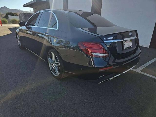 2017 Mercedes-Benz E-CLASS E 300 E 300