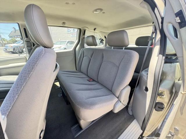 2006 Dodge Caravan SE