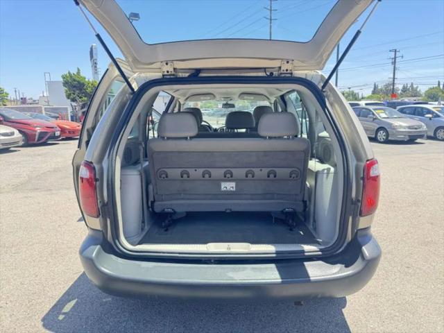 2006 Dodge Caravan SE