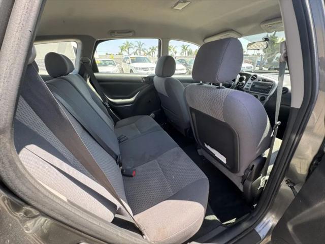 2007 Toyota Matrix Base