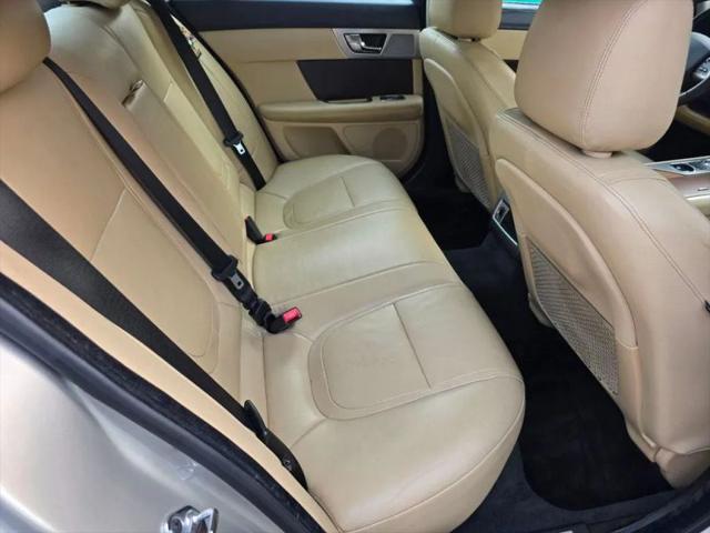 2012 Jaguar XF XF