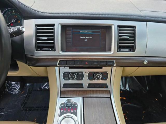 2012 Jaguar XF XF