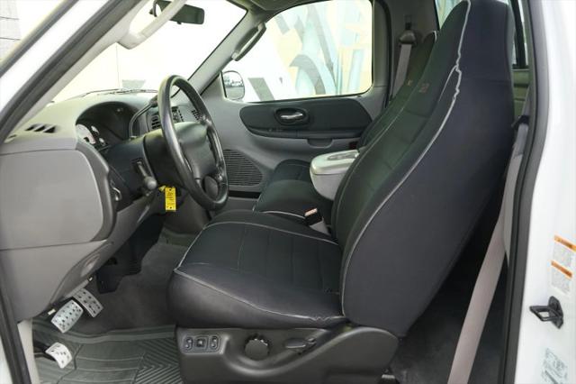 2004 Ford F-150 Lightning