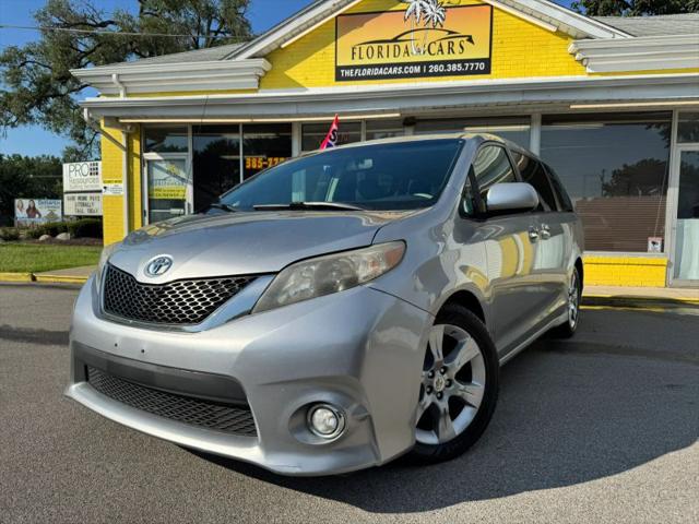 2013 Toyota Sienna SE 8 Passenger for sale in Fort Wayne, IN