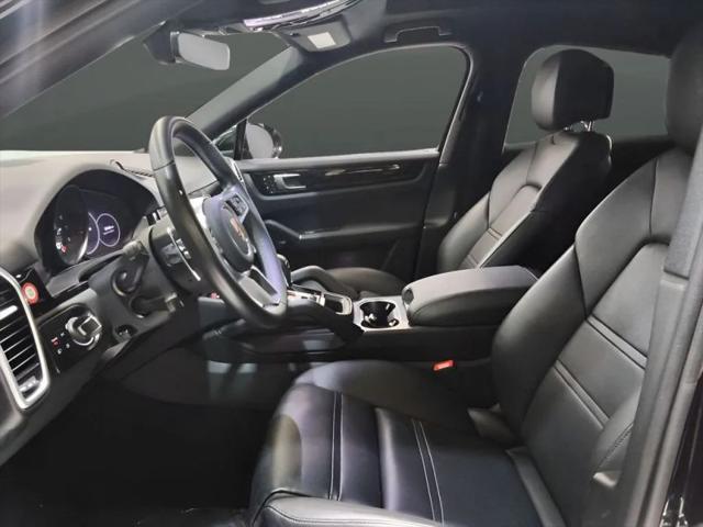 2023 Porsche Cayenne Platinum Edition